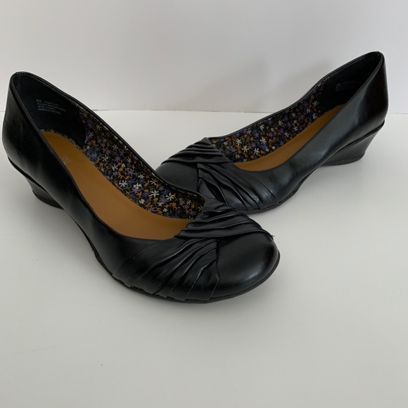 Mia Girl Black Basic Wedge Heel - Picture 1 of 6